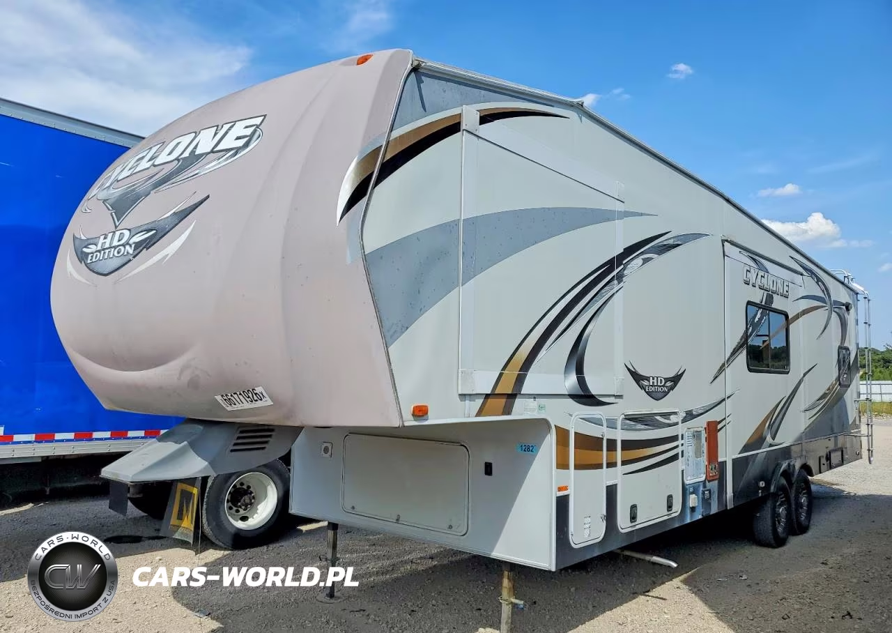 2012 Heartland Cyclone Camper VIN:5SFCG3629CE238422 - 2