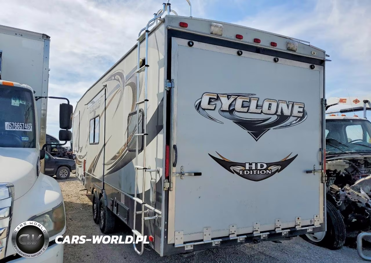 2012 Heartland Cyclone Camper VIN:5SFCG3629CE238422 - 3