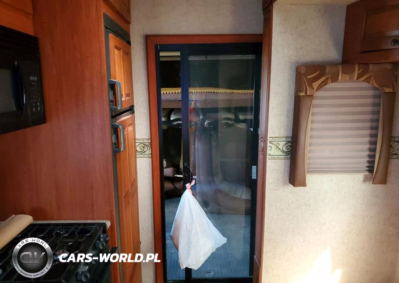 2012 Heartland Cyclone Camper VIN:5SFCG3629CE238422 - 6