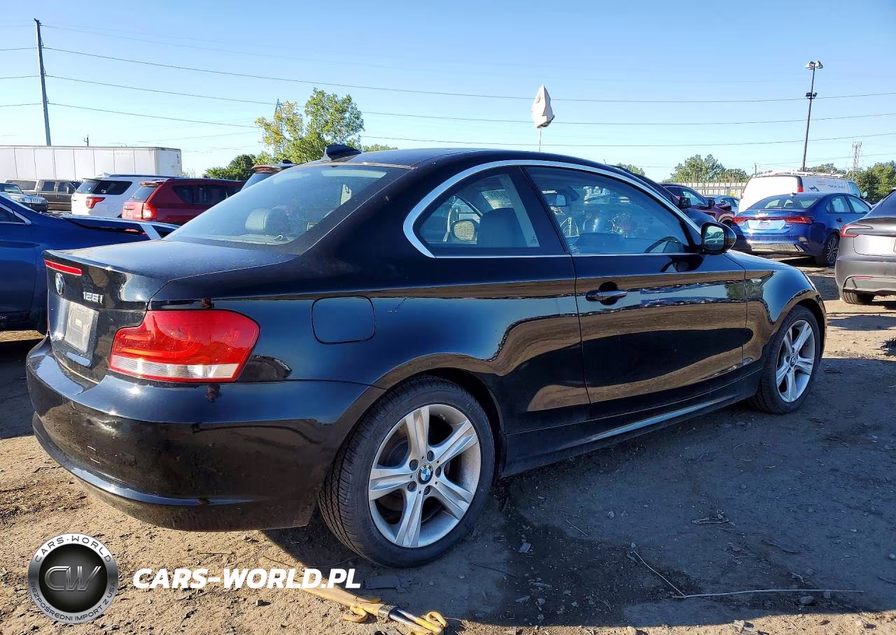 2013 BMW 128 I VIN:WBAUP7C58DVU72420 - 3