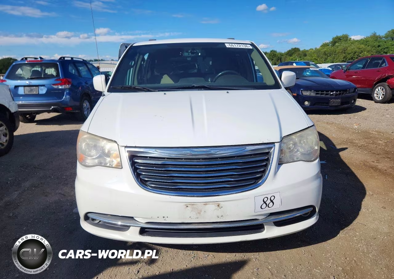 2014 Chrysler Town & Country Touring VIN:2C4RC1BG4ER189442 - 5