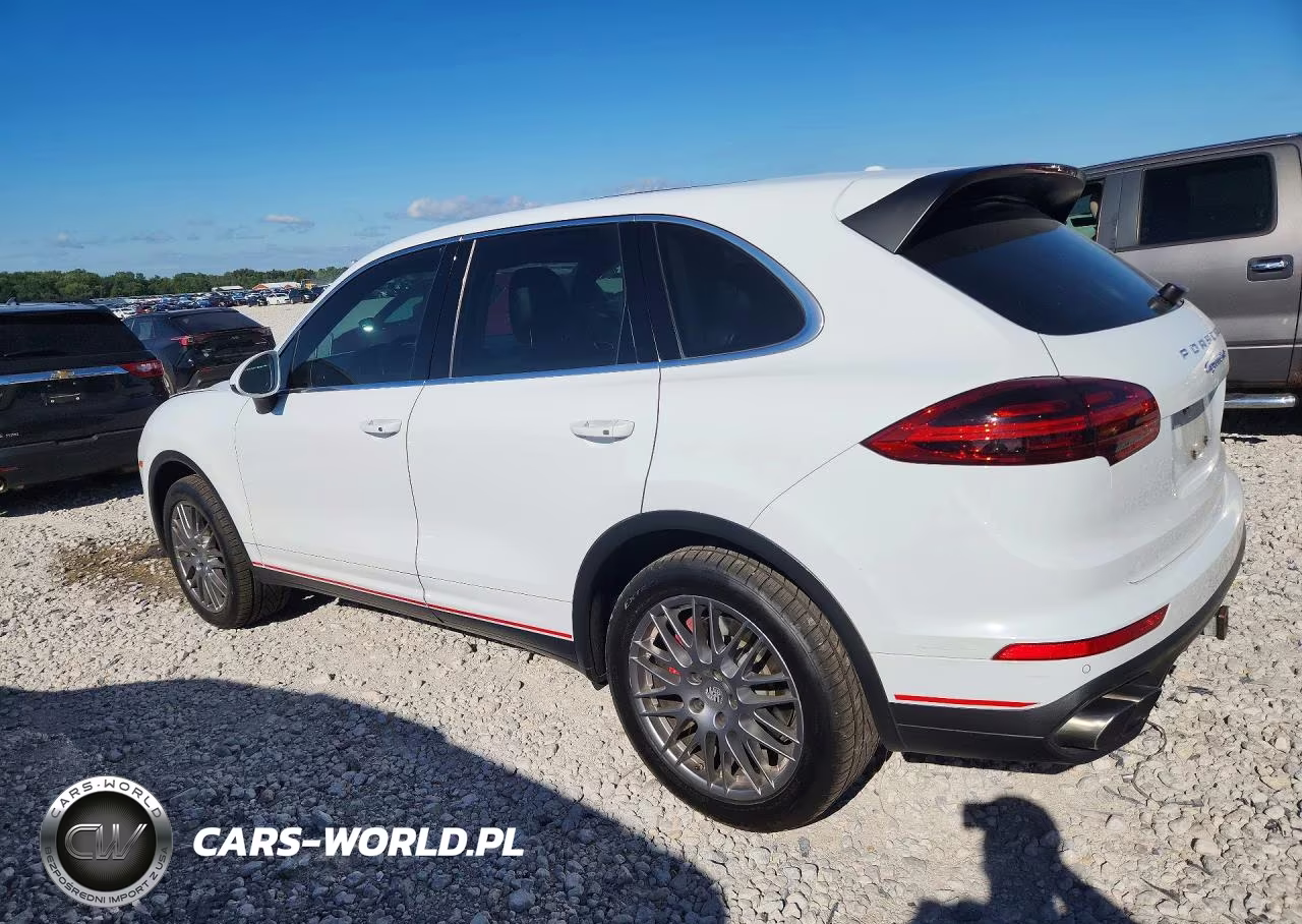 2015 Porsche Cayenne Turbo VIN:WP1AC2A21FLA80731 - 2