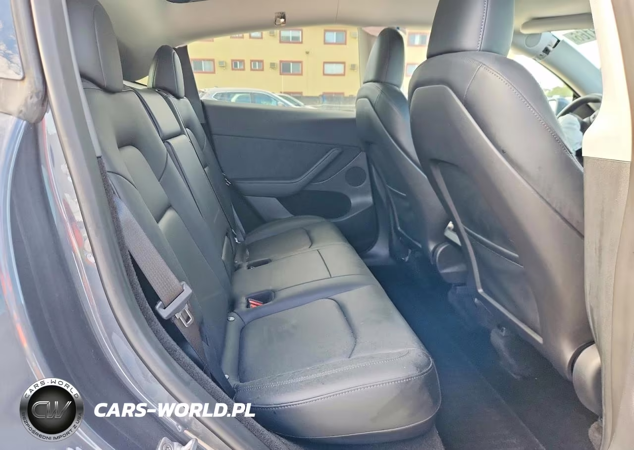 2023 Tesla Model Y VIN:7SAYGDEE4PA087553 - 10