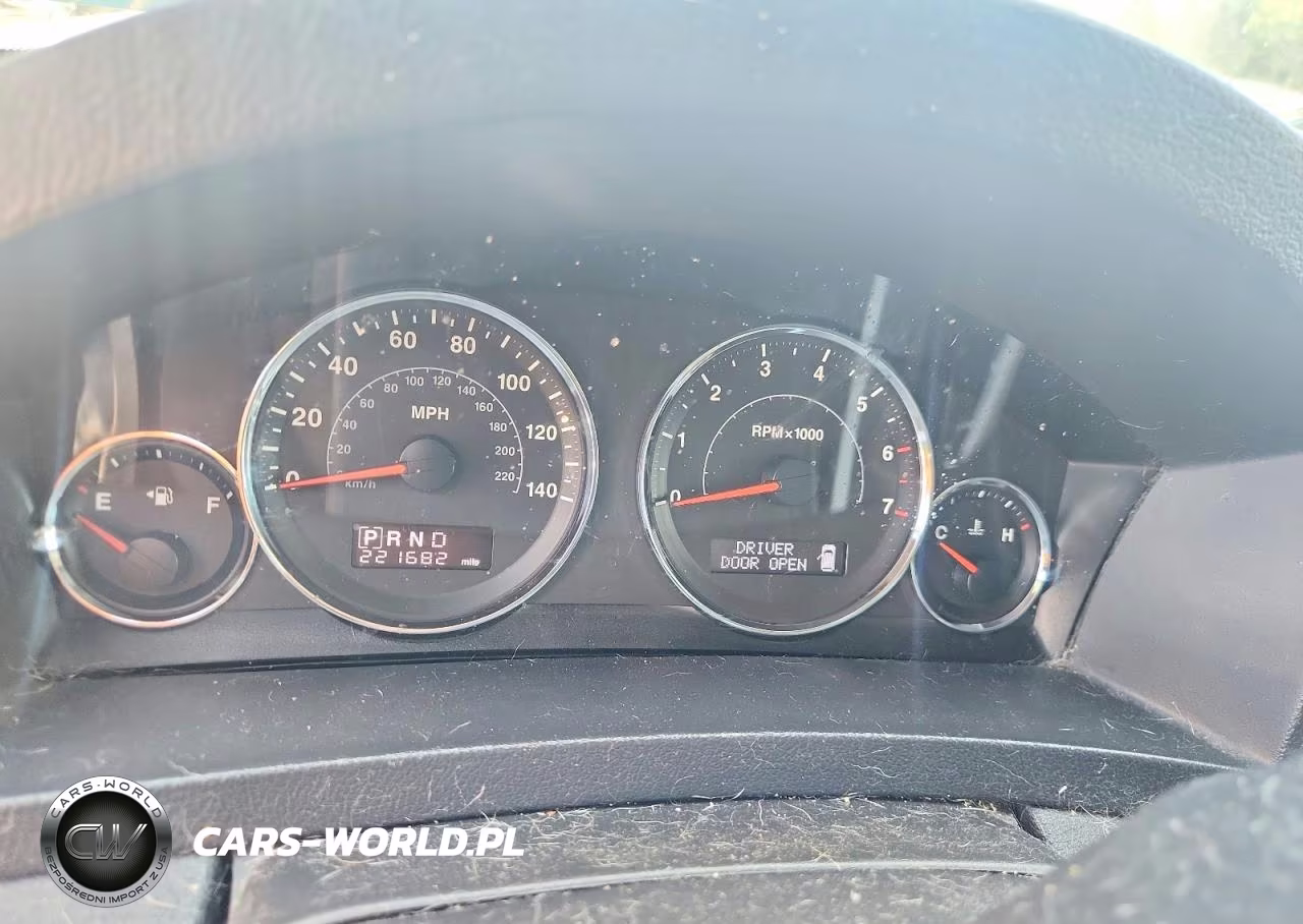 2008 Jeep Grand Cherokee Laredo VIN:1J8GS48K28C161359 - 9