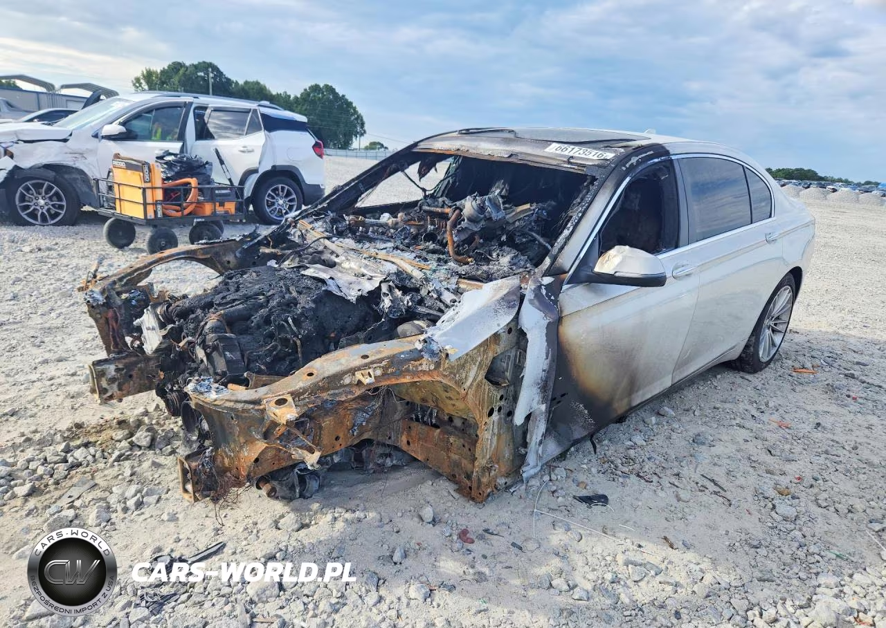 2014 BMW 750 Li – zdjęcie 1 z 12