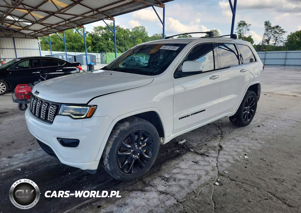 2021 Jeep Grand Cherokee Laredo VIN:1C4RJFAG3MC673386 - 1