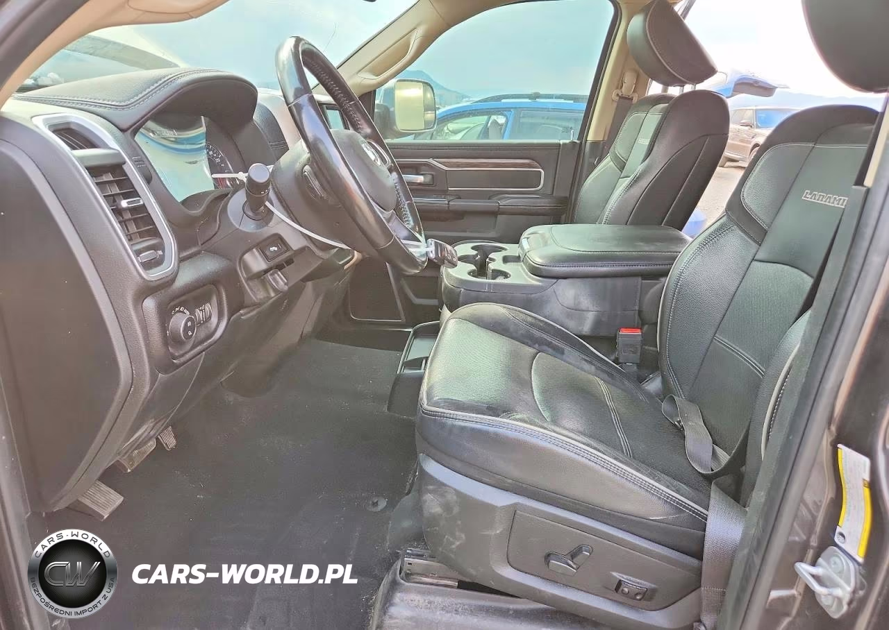 2021 Ram 2500 Laramie VIN:3C6UR5FJ5MG593397 - 7