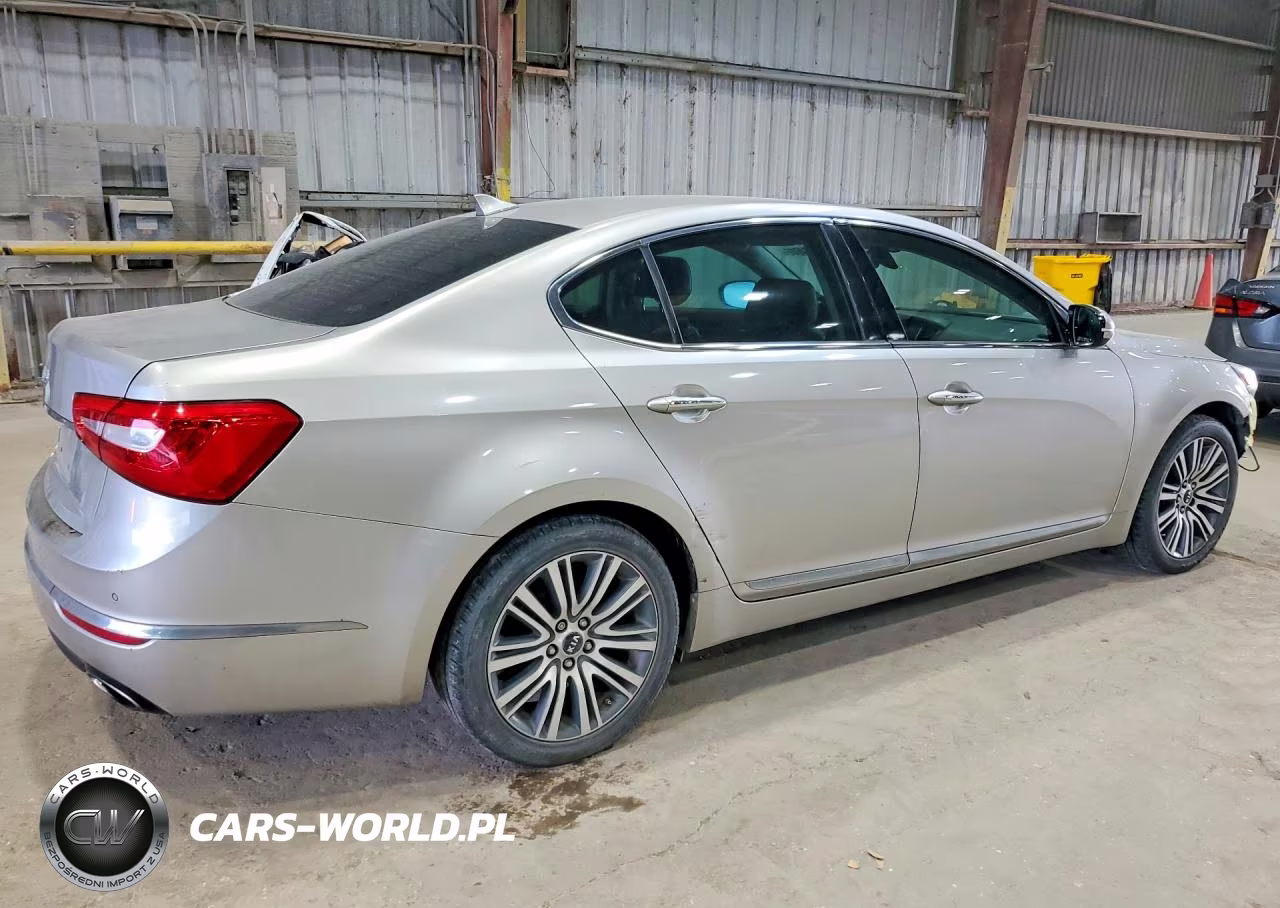 2014 Kia Cadenza Premium VIN:KNALN4D71E5126114 - 3