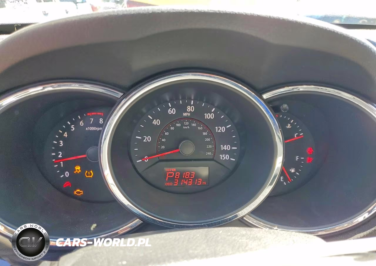 2011 Kia Sorento Lx VIN:5XYKT4A21BG123181 - 9
