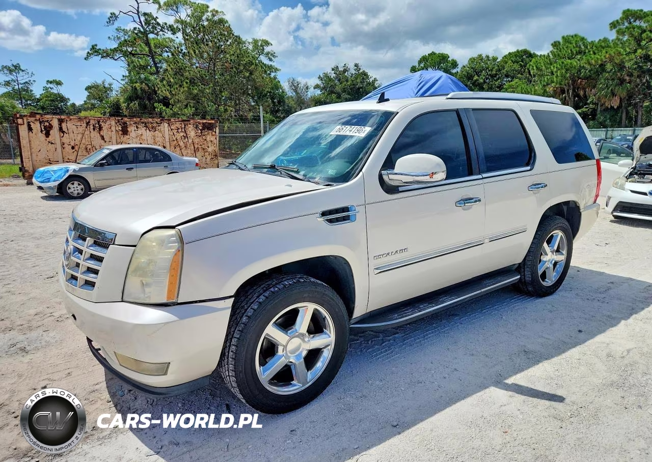 2011 Cadillac Escalade Luxury
