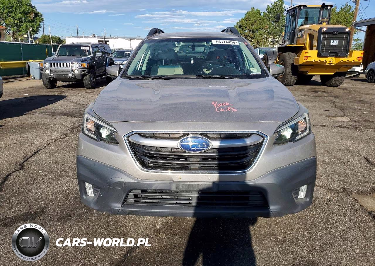2020 Subaru Outback Premium VIN:4S4BTACC9L3204404 - 5