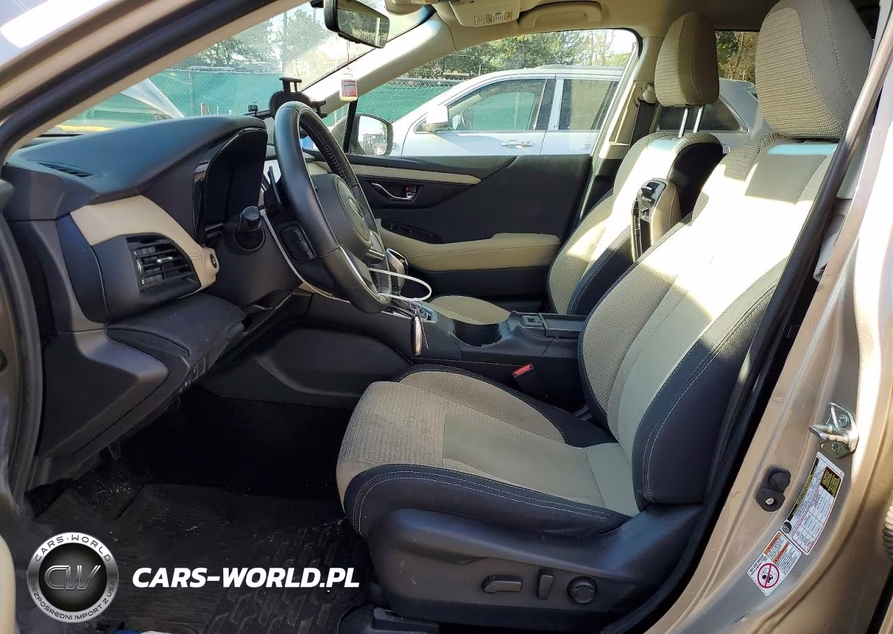 2020 Subaru Outback Premium VIN:4S4BTACC9L3204404 - 7