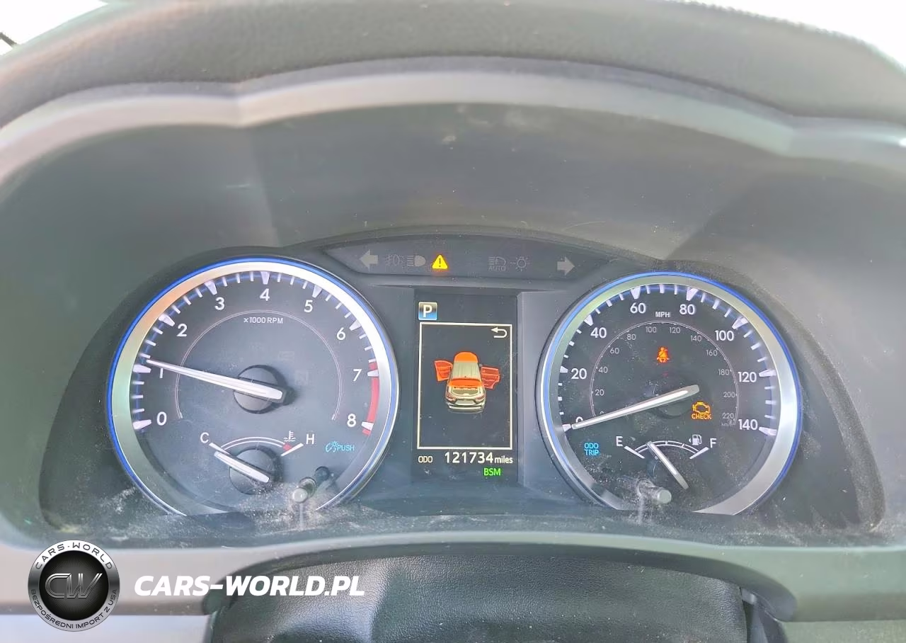 2019 Toyota Highlander Xle VIN:5TDKZRFH1KS345666 - 9