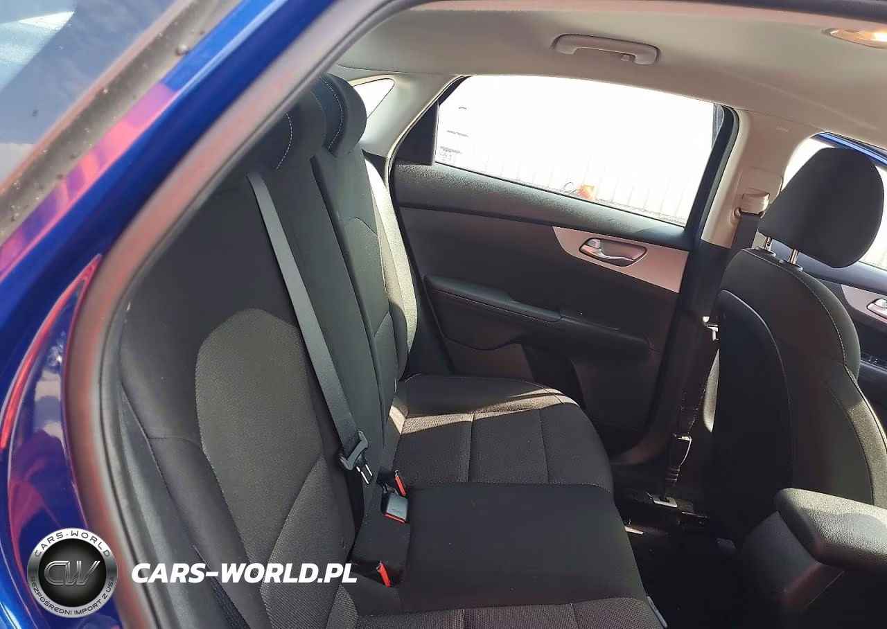 2023 Kia Forte Lxs VIN:3KPF24AD4PE639416 - 10