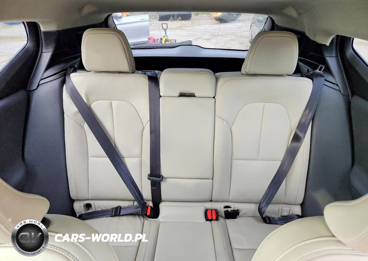 2019 Volvo Xc40 T5 Momentum VIN:YV4162XZXK2004449 - 10