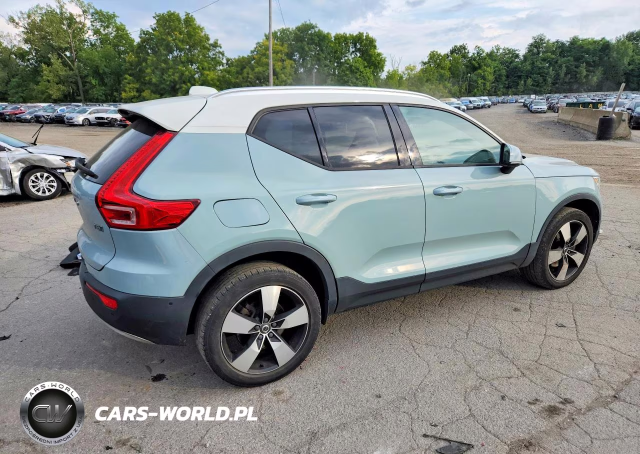 2019 Volvo Xc40 T5 Momentum VIN:YV4162XZXK2004449 - 3