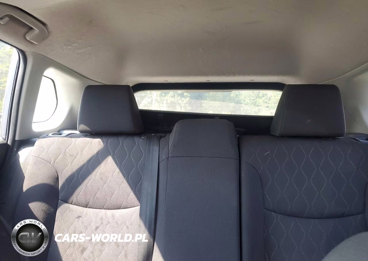 2024 Toyota Corolla Cross Le VIN:7MUBAAAG9RV090045 - 10