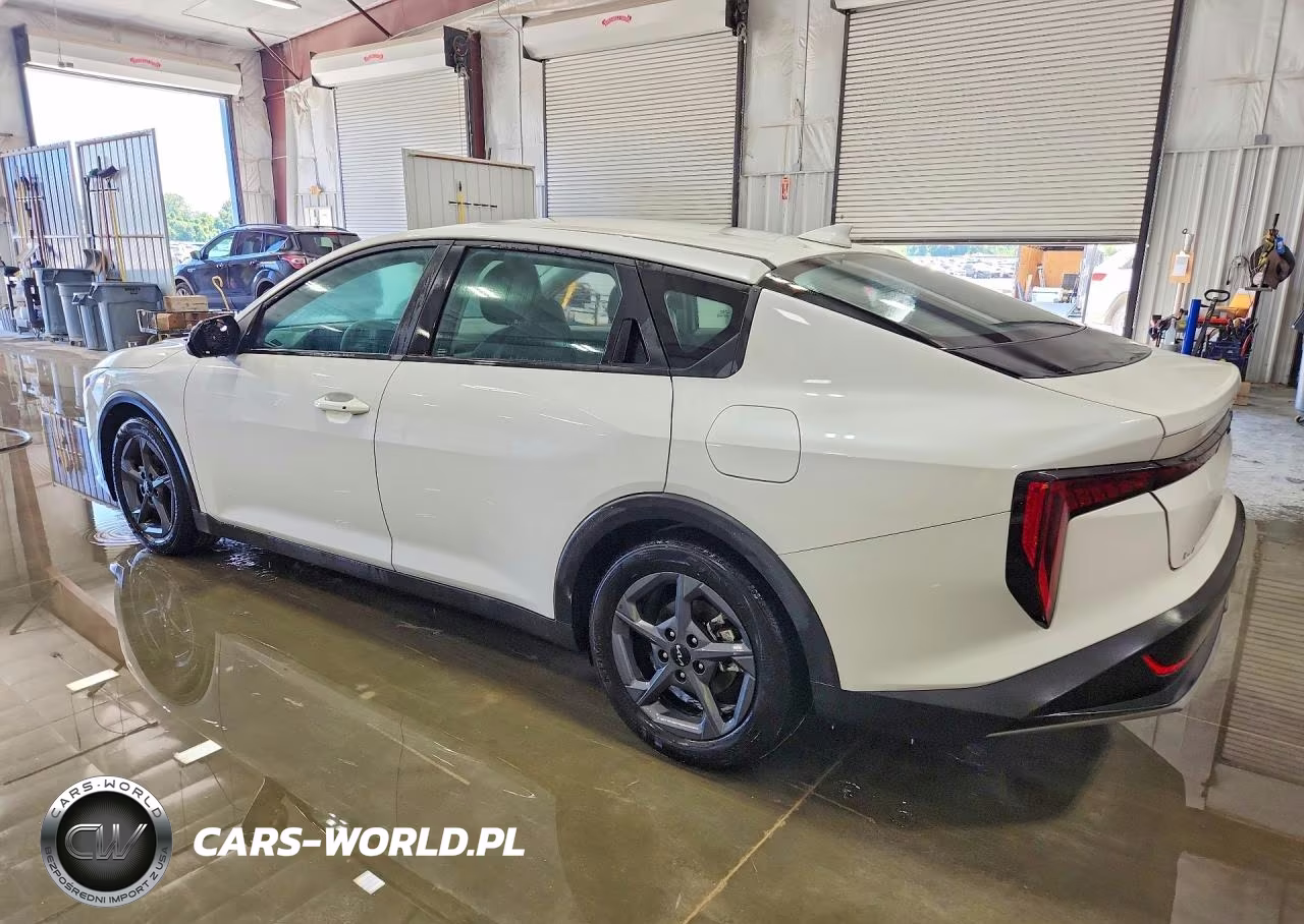 2025 Kia K4 Lxs VIN:3KPFT4DE6SE193246 - 2