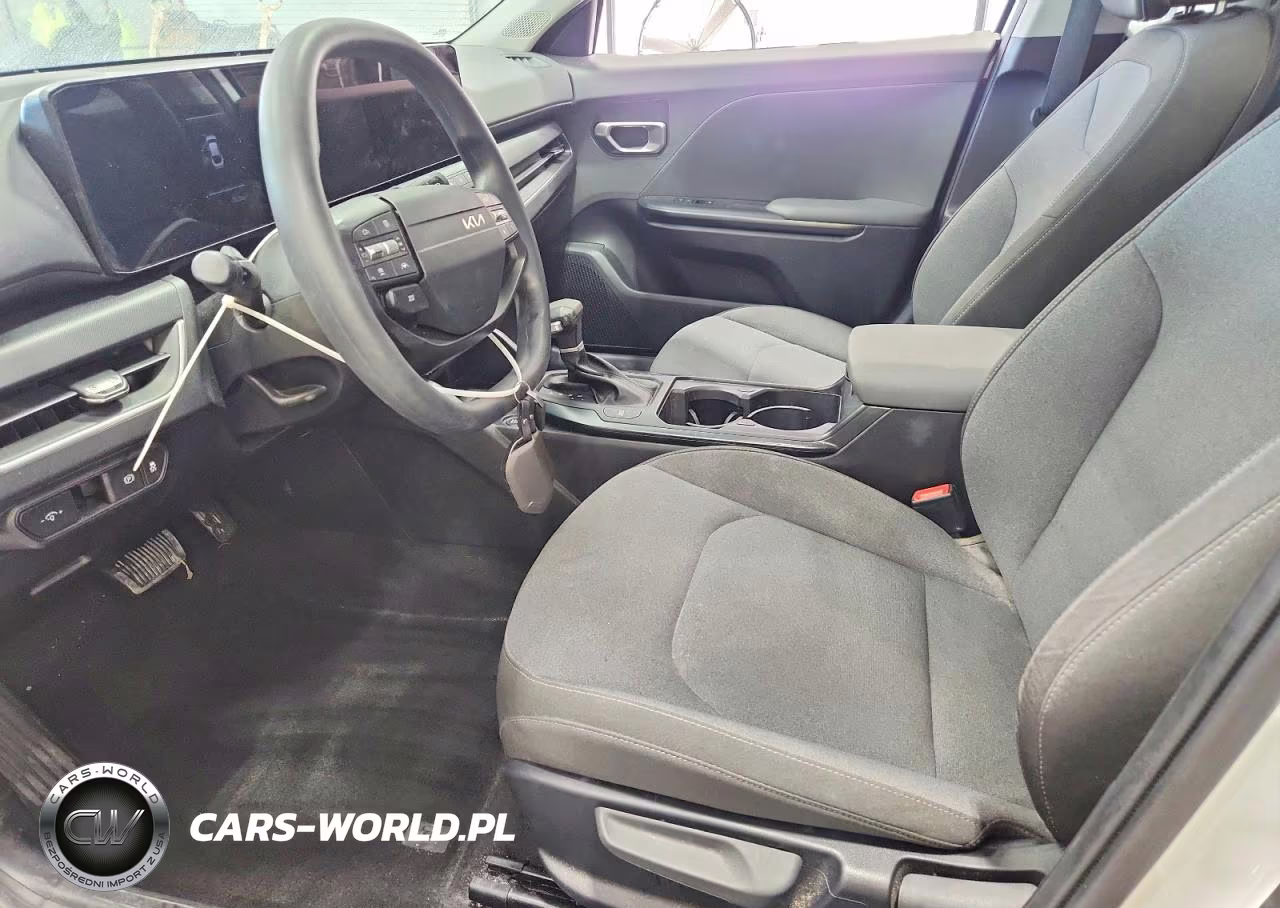 2025 Kia K4 Lxs VIN:3KPFT4DE6SE193246 - 7