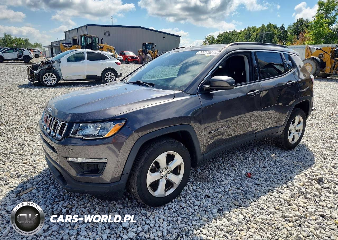 2018 Jeep Compass Latitude – zdjęcie 1 z 13