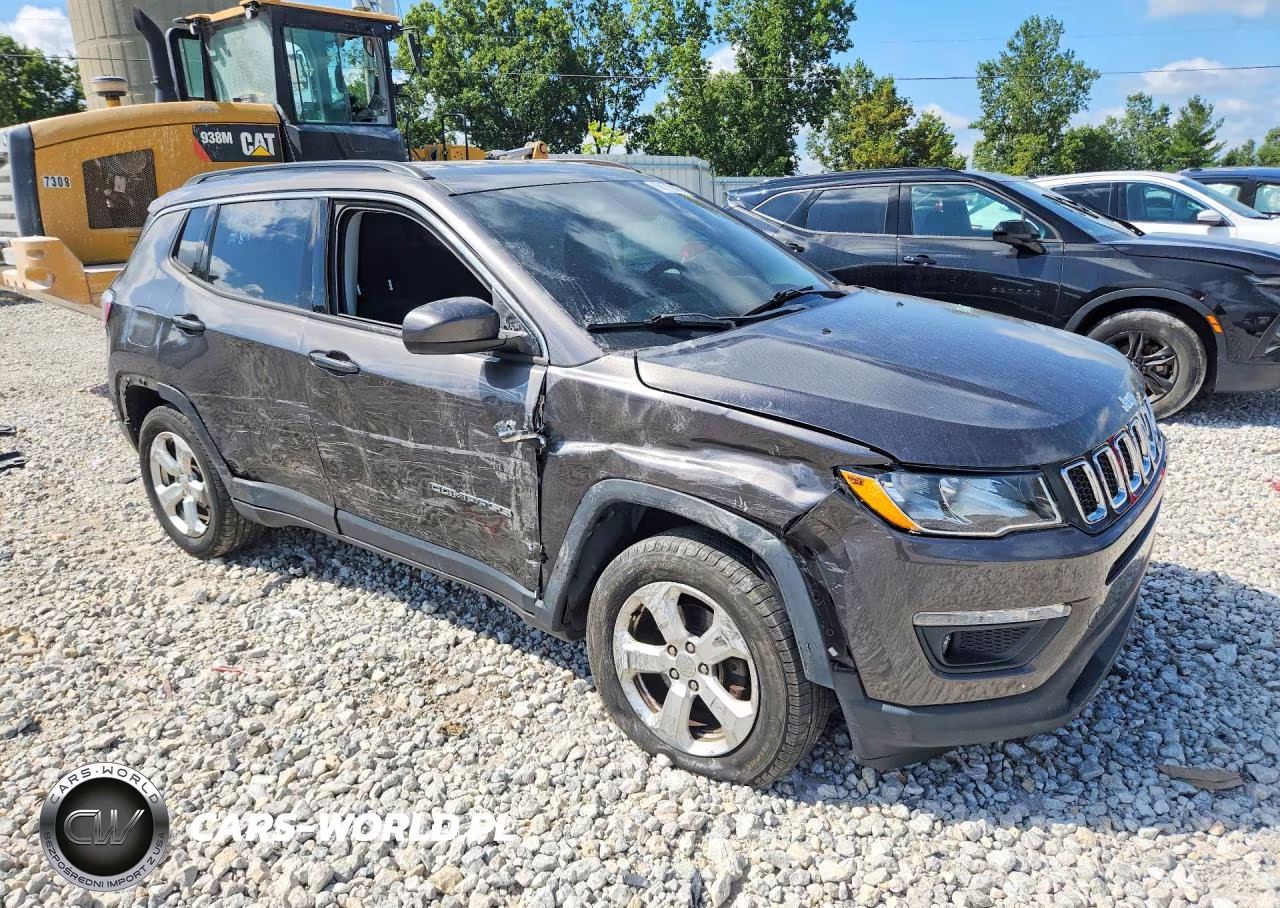 2018 Jeep Compass Latitude VIN:3C4NJDBB8JT168174 - 4