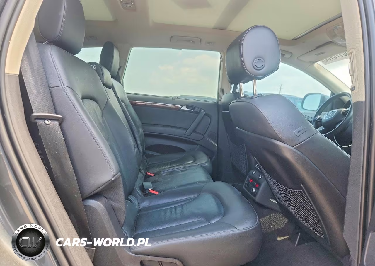 2015 Audi Q7 Premium Plus VIN:WA1LGAFEXFD022634 - 10