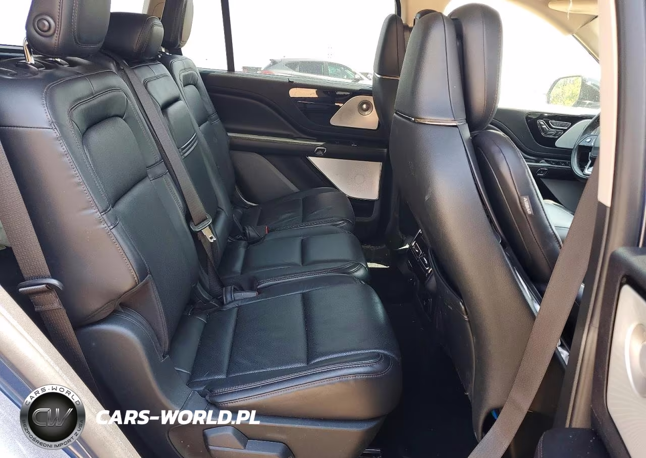 2020 Lincoln Aviator Reserve VIN:5LM5J7XC6LGL06071 - 11