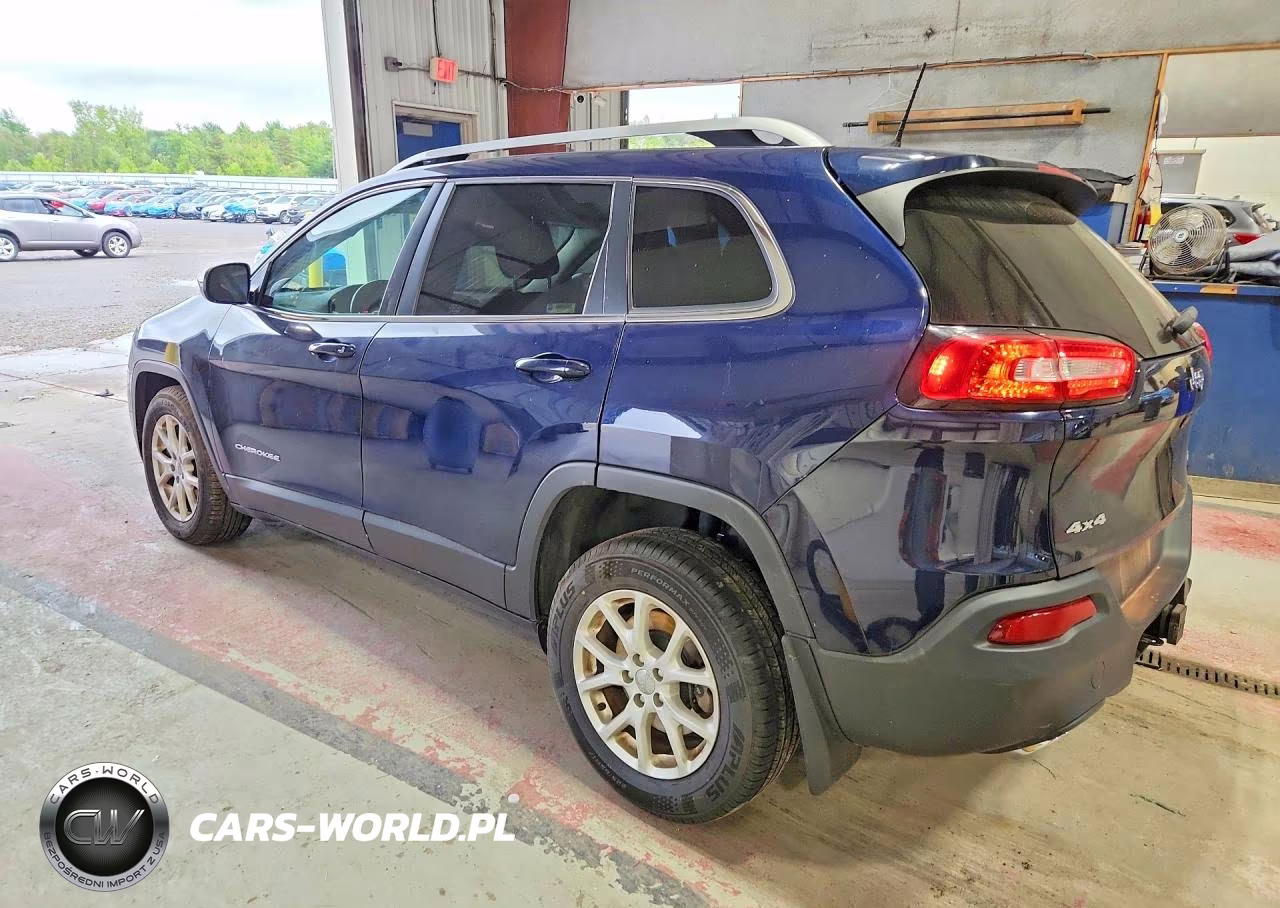 2016 Jeep Cherokee Latitude VIN:1C4PJMCS9GW235892 - 2