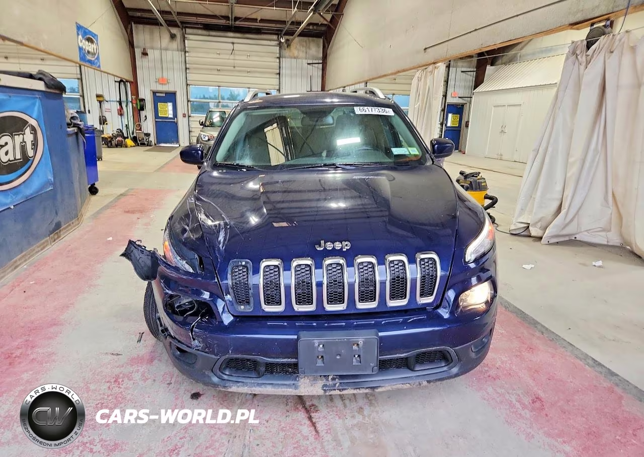 2016 Jeep Cherokee Latitude VIN:1C4PJMCS9GW235892 - 5