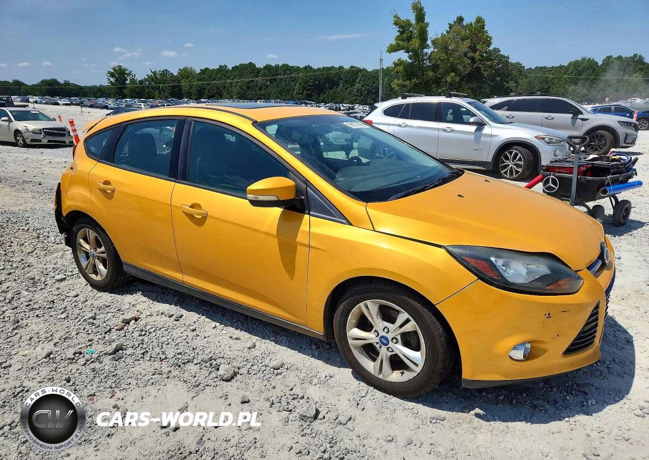 2012 Ford Focus Se VIN:1FAHP3K24CL225397 - 4