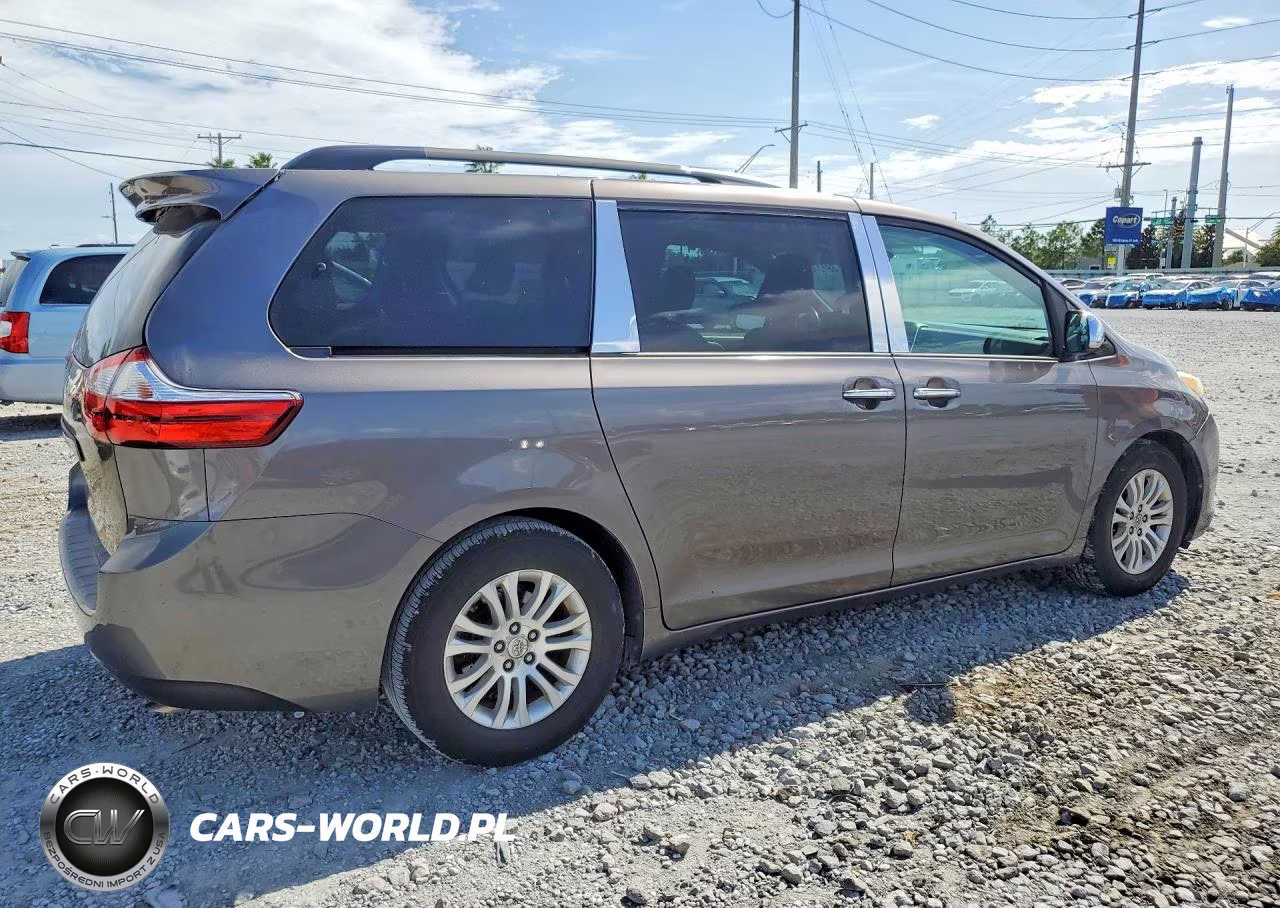 2015 Toyota Sienna Xle 8-Passenger VIN:5TDYK3DC5FS547869 - 3