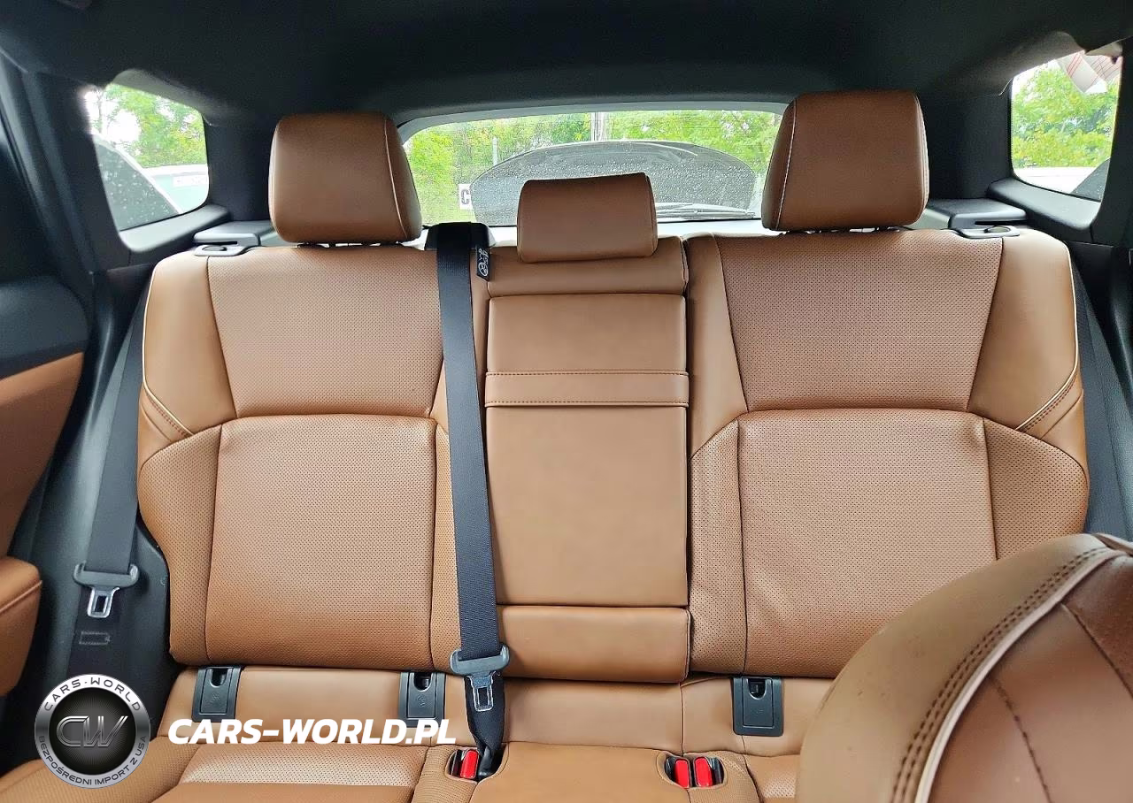 2025 Toyota Crown Signia Xle VIN:JTDACAAJ5S3006595 - 10