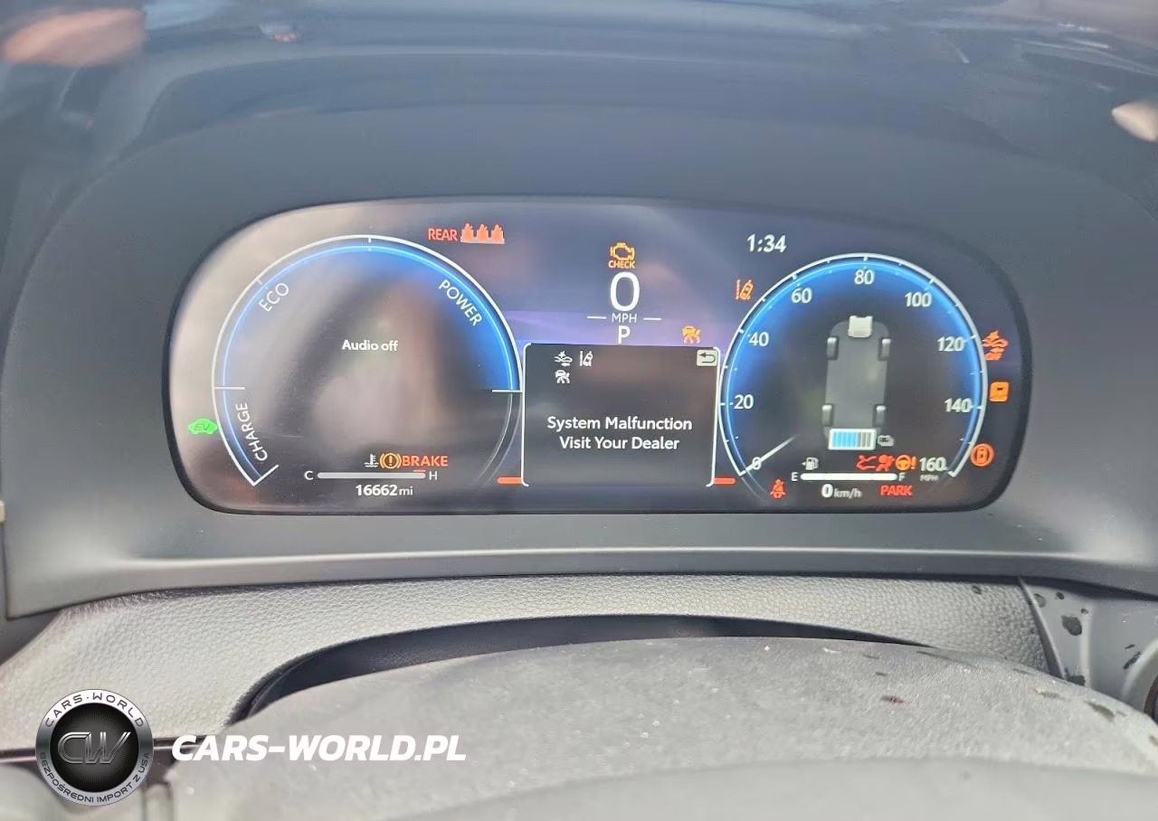 2025 Toyota Crown Signia Xle VIN:JTDACAAJ5S3006595 - 9