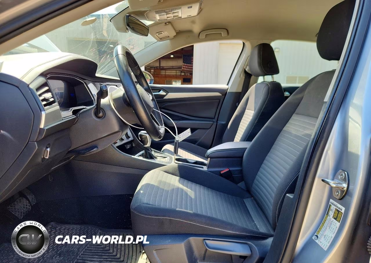 2024 Volkswagen Jetta S VIN:3VW5M7BU1RM002785 - 7