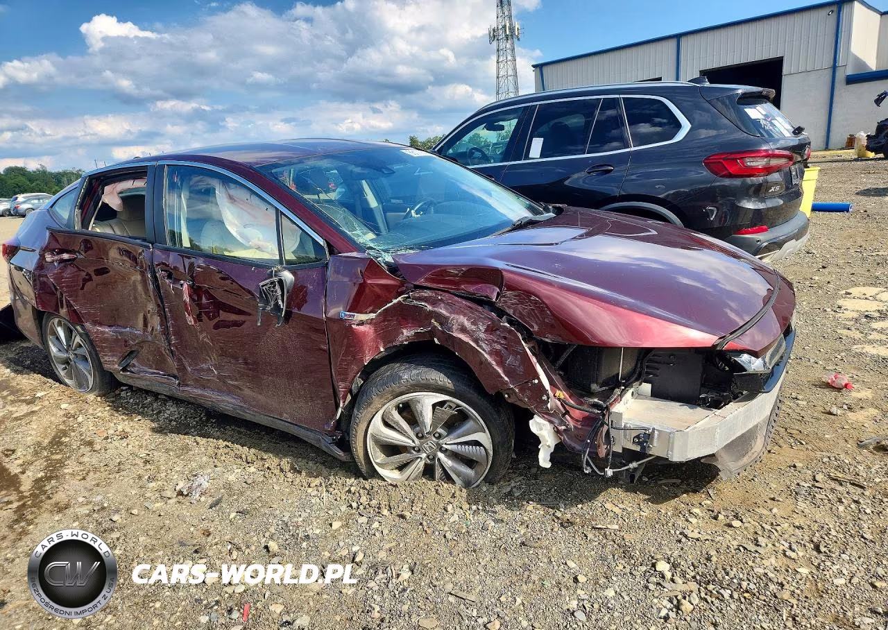 2018 Honda Clarity Touring VIN:JHMZC5F31JC010712 - 4