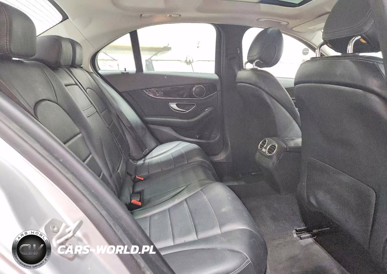 2016 Mercedes-Benz C 300 4Matic VIN:55SWF4KBXGU141098 - 10