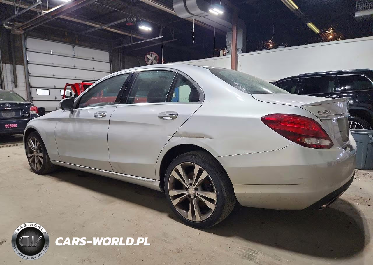 2016 Mercedes-Benz C 300 4Matic VIN:55SWF4KBXGU141098 - 2