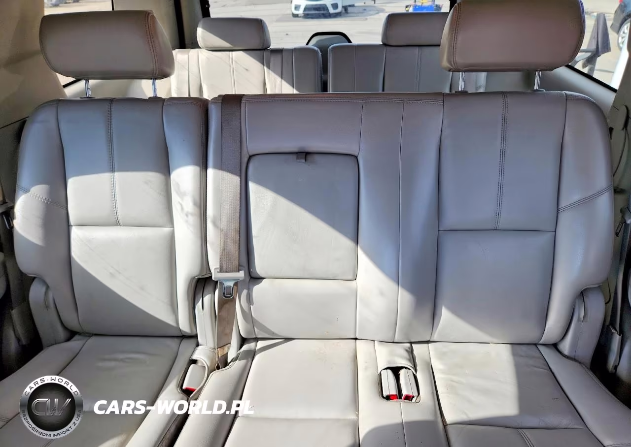2007 GMC Yukon VIN:1GKFK13077R210711 - 10
