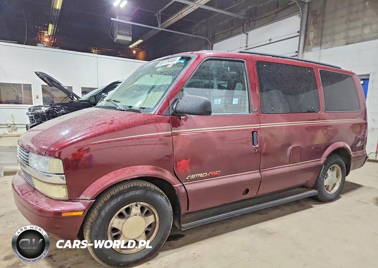 2002 Chevrolet Astro – zdjęcie 1 z 13