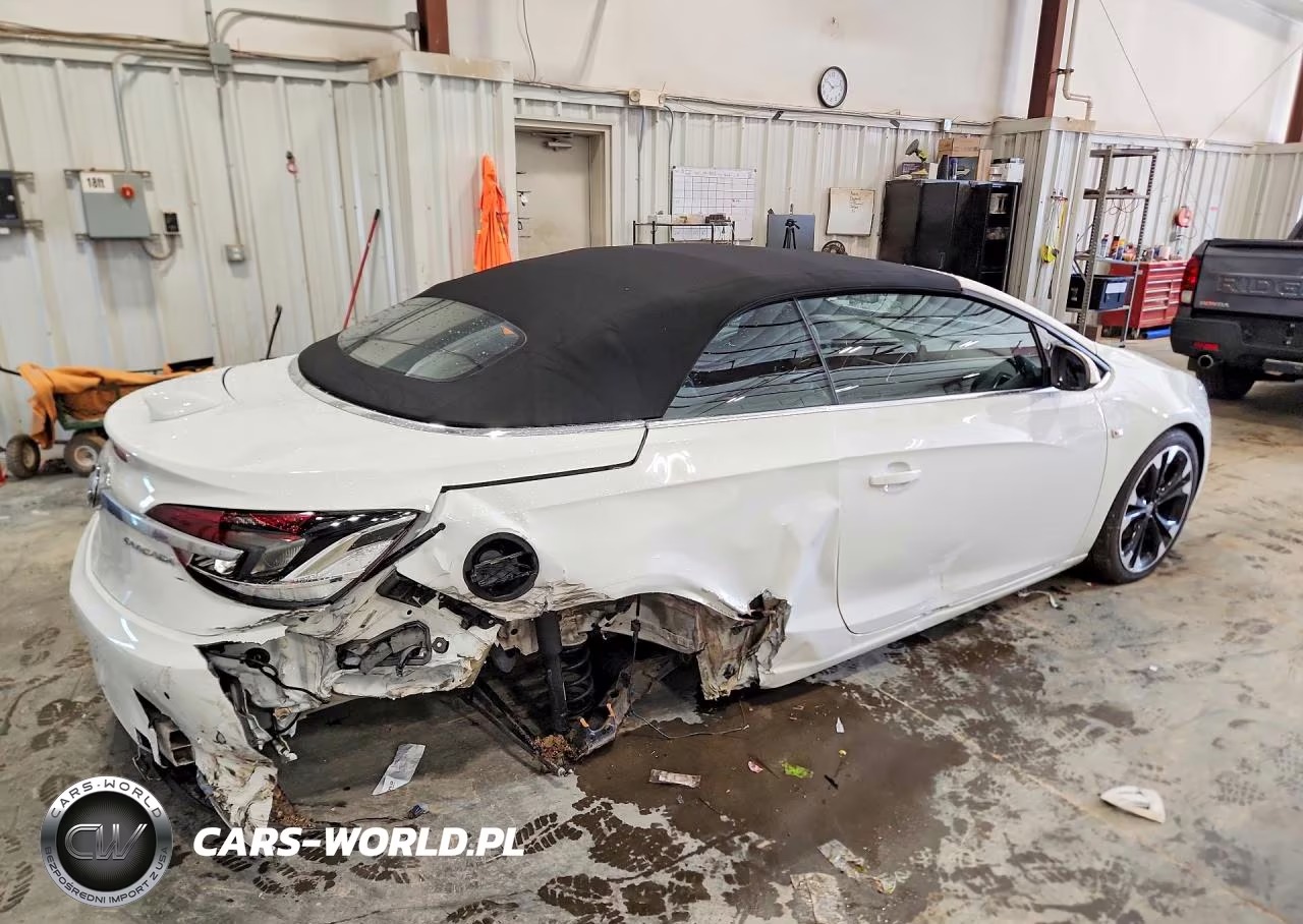 2019 Buick Cascada Sport Touring VIN:W04WJ3N53KG339529 - 3