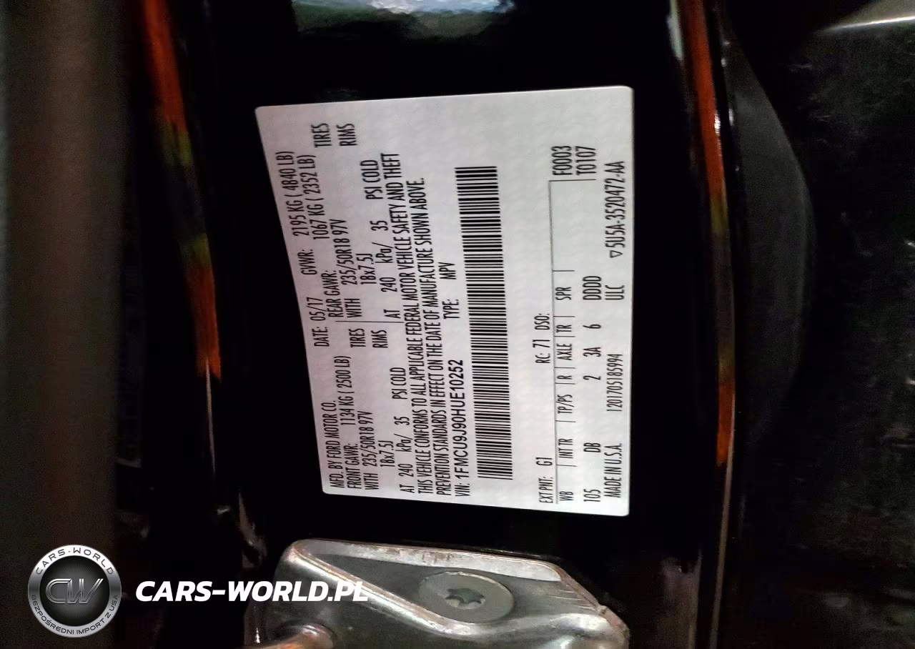 2017 Ford Escape Titanium VIN:1FMCU9J90HUE10252 - 13