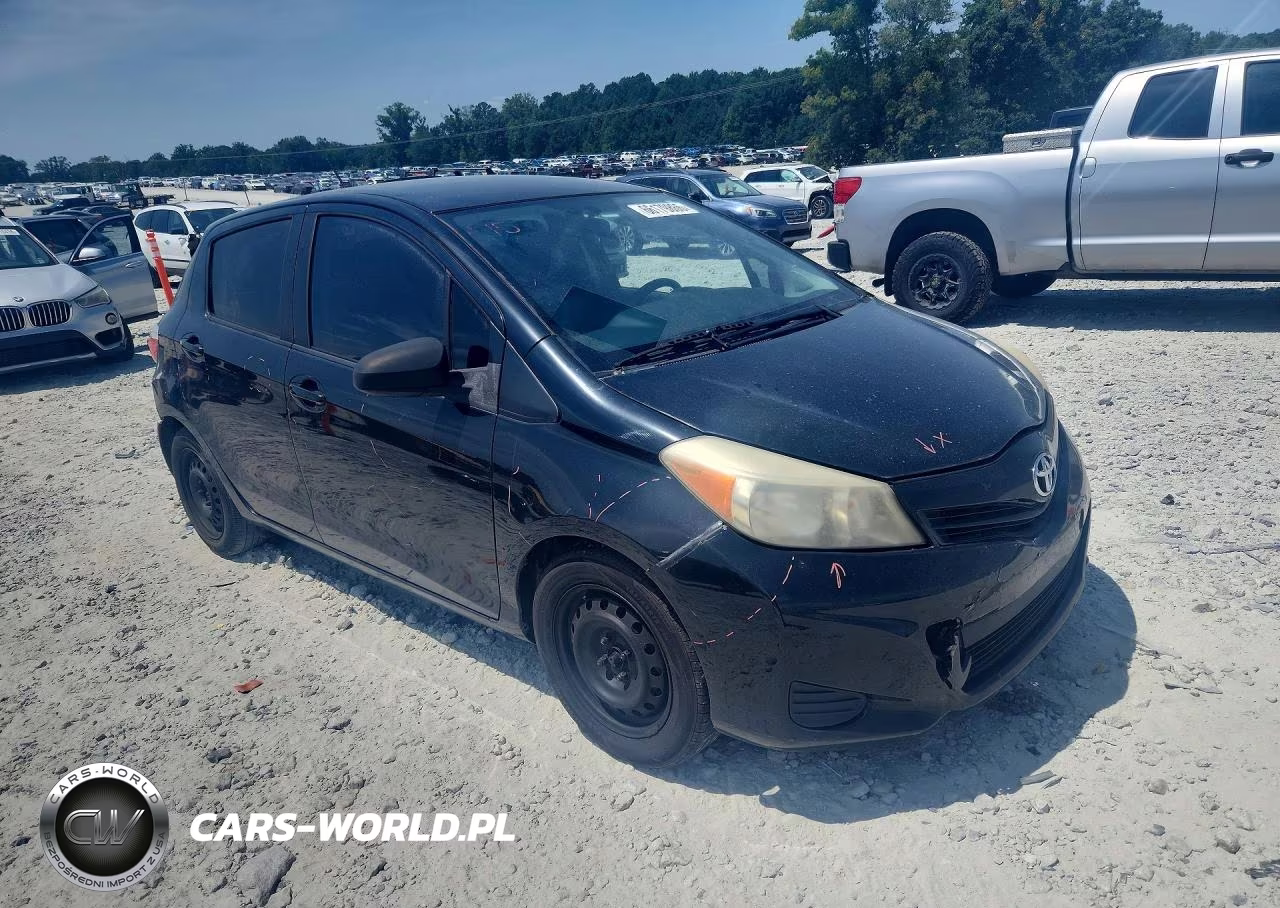 2013 Toyota Yaris 5-Door Le VIN:JTDKTUD35DD557948 - 4