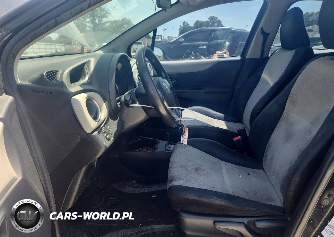 2013 Toyota Yaris 5-Door Le VIN:JTDKTUD35DD557948 - 7