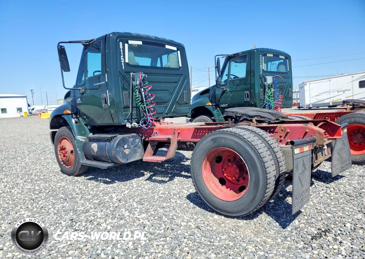 2007 International 4400 Semi Truck VIN:1HSMTAAN07H468385 - 2