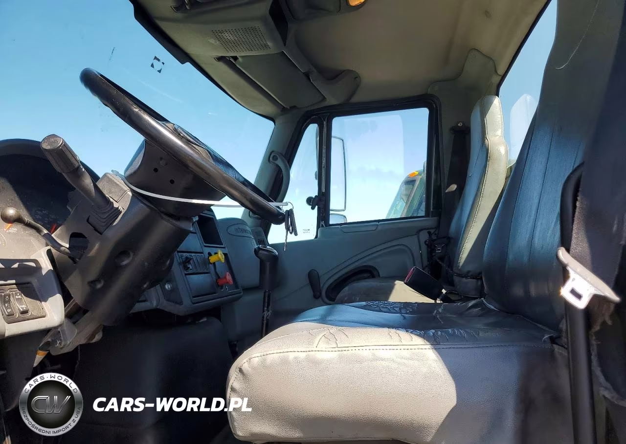 2007 International 4400 Semi Truck VIN:1HSMTAAN07H468385 - 7