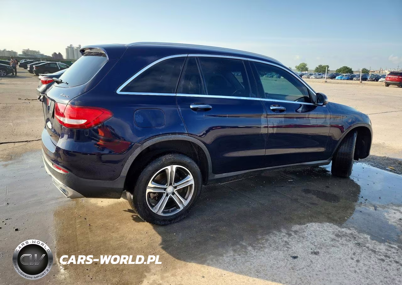 2017 Mercedes-Benz Glc 300 4Matic VIN:WDC0G4KBXHF156597 - 3