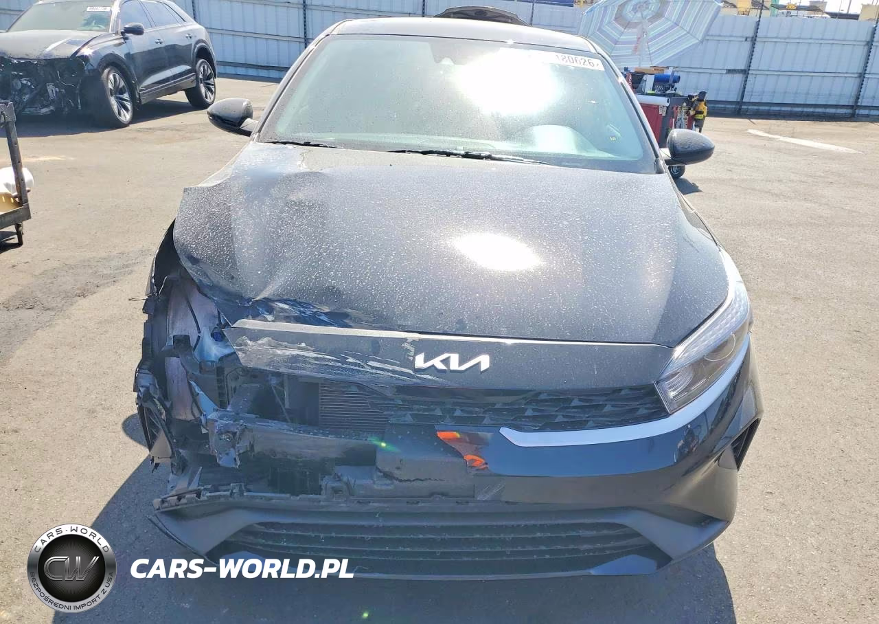 2024 Kia Forte Lxs VIN:3KPF24AD6RE798361 - 5