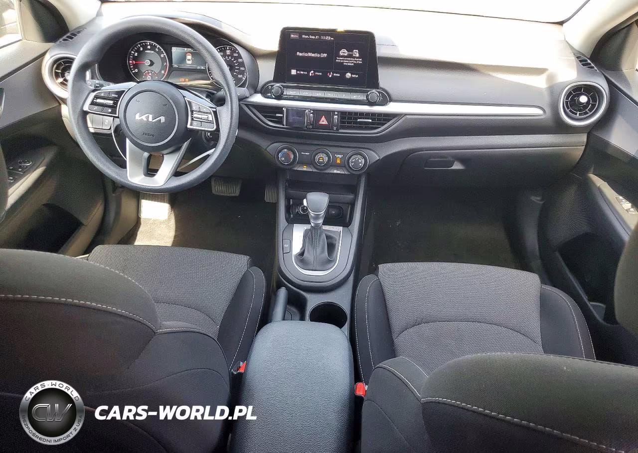 2024 Kia Forte Lxs VIN:3KPF24AD6RE798361 - 8