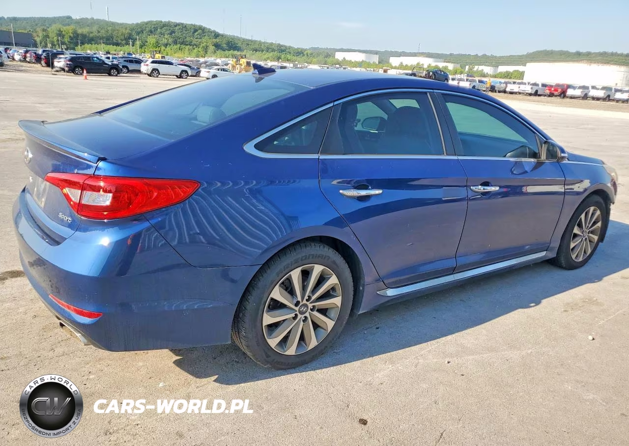 2016 Hyundai Sonata Sport VIN:5NPE34AF6GH299692 - 3