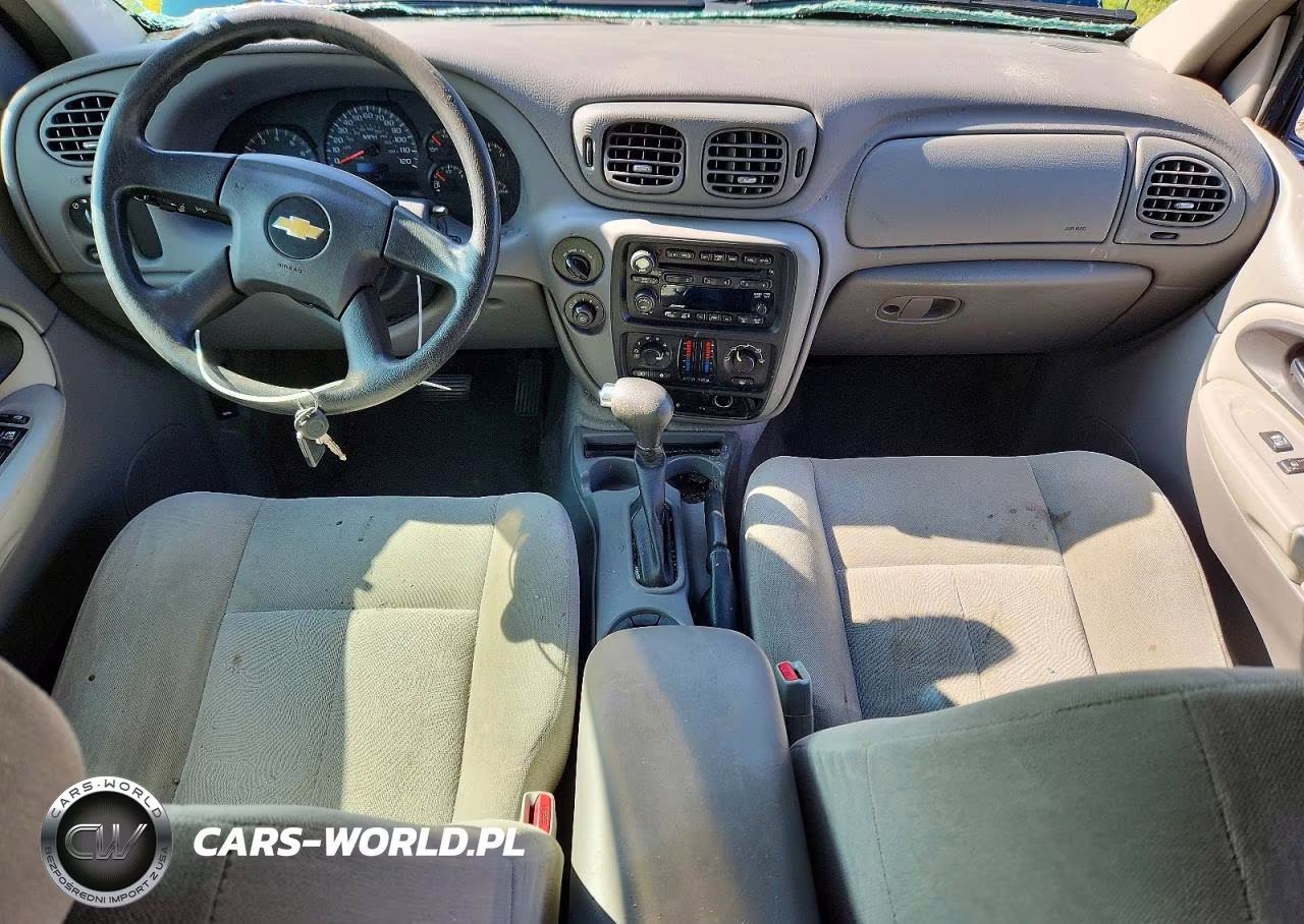 2005 Chevrolet Trailblazer Ls VIN:1GNDT13S652342082 - 8